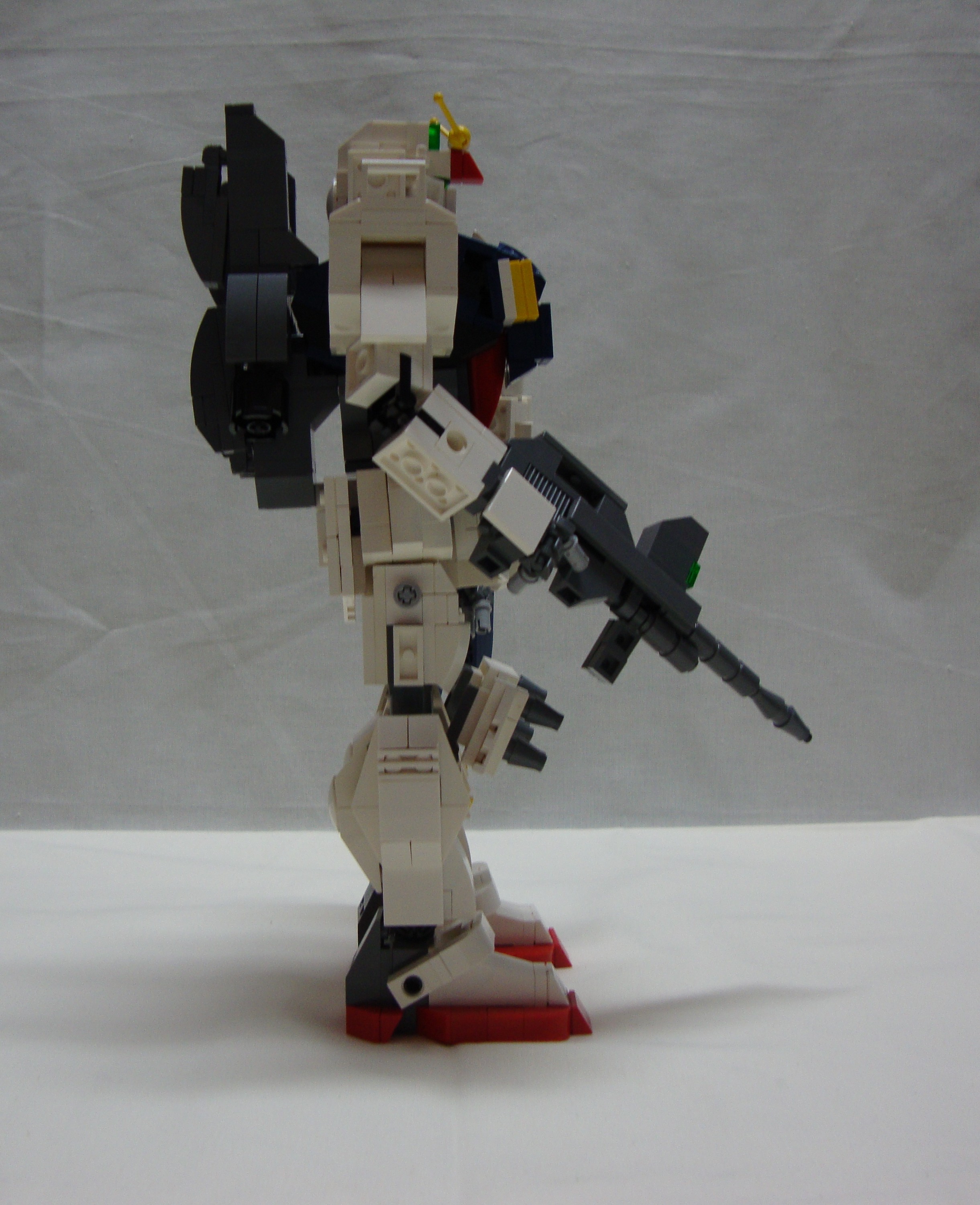 gundamrx79-005.jpg