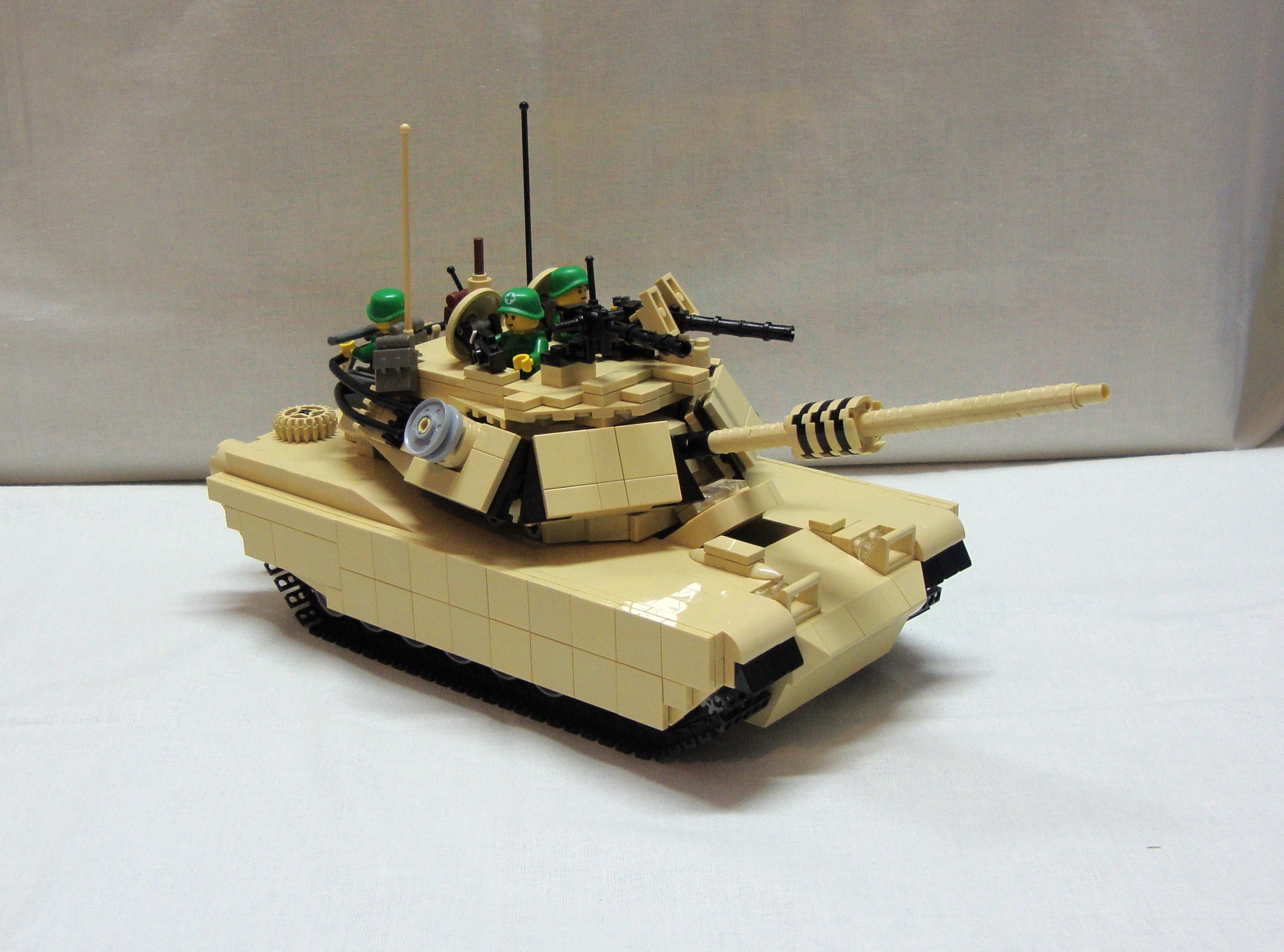 m1-abrams-006.jpg