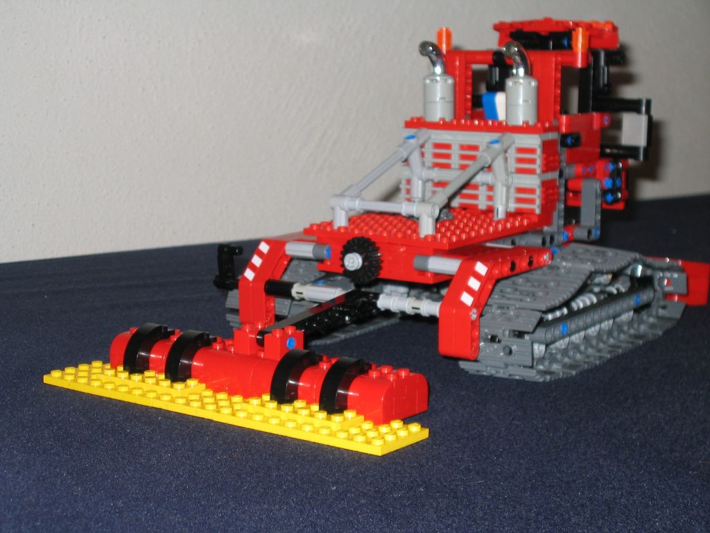 pistenbully8_1.jpg