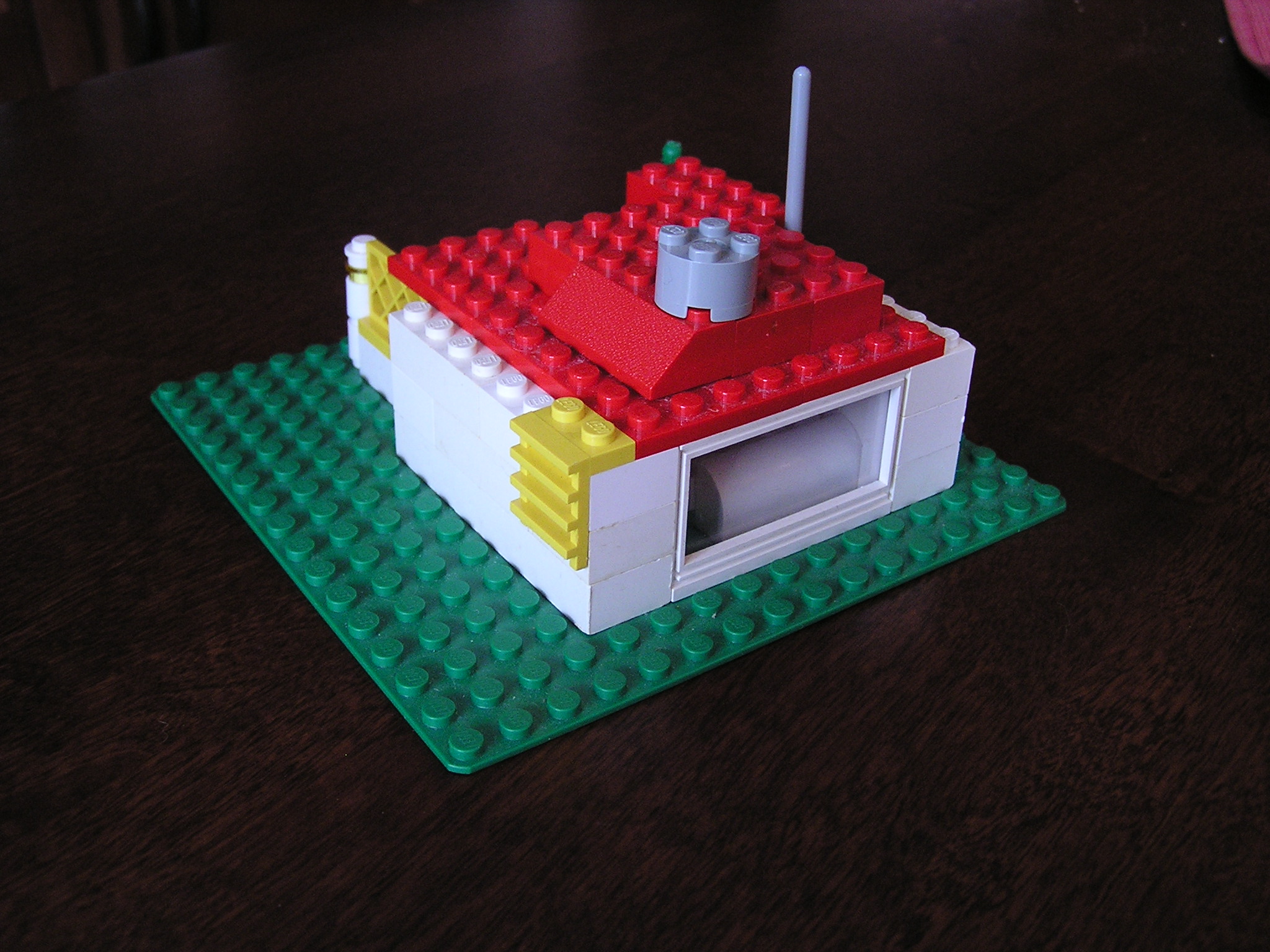 lucy_and_lego_026.jpg