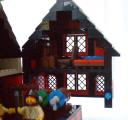 houseb.jpg