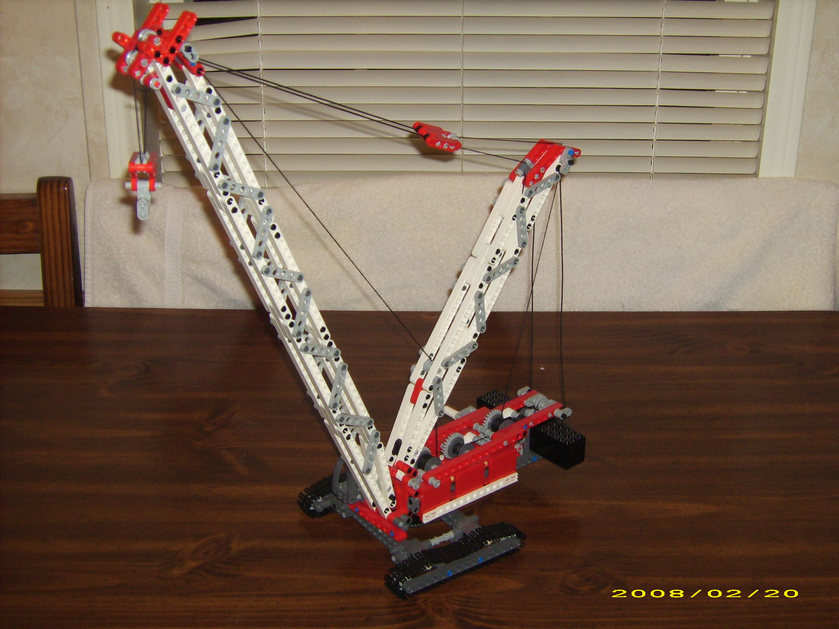 8288_crawler_crane.jpg