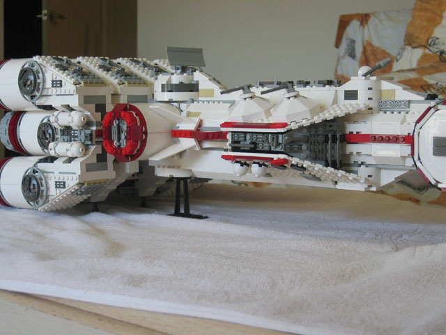 star_wars_blockade_runner_012_-_small.jpg
