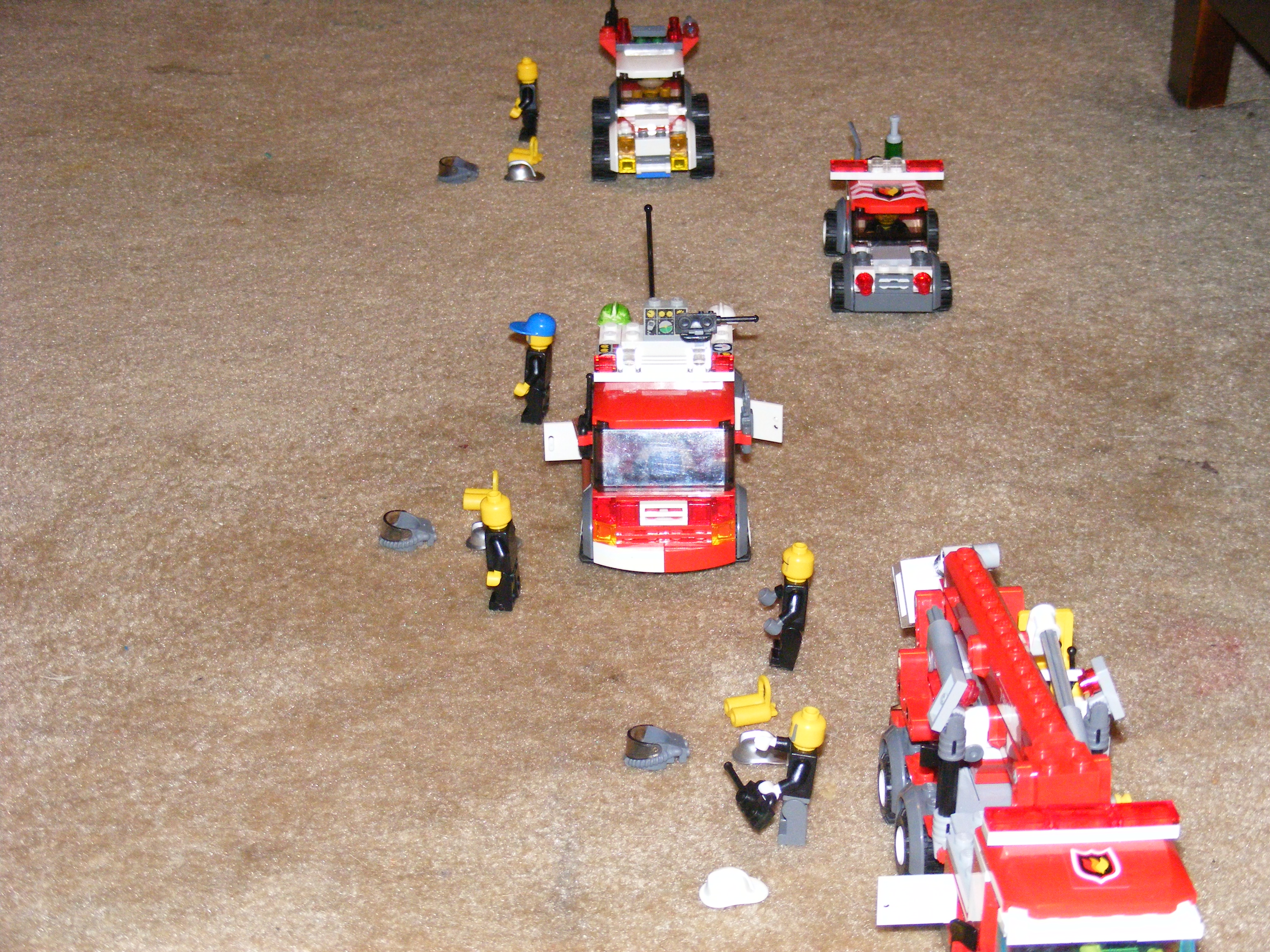 2008_0110paradandaccidentlego0230.jpg