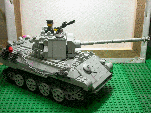 pantherroll.gif