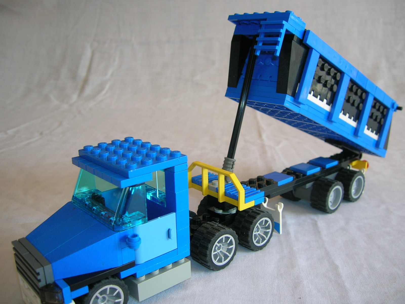 dumptruck11.jpg
