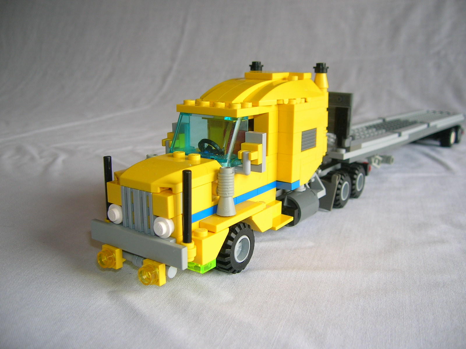 yellow_truck2.jpg