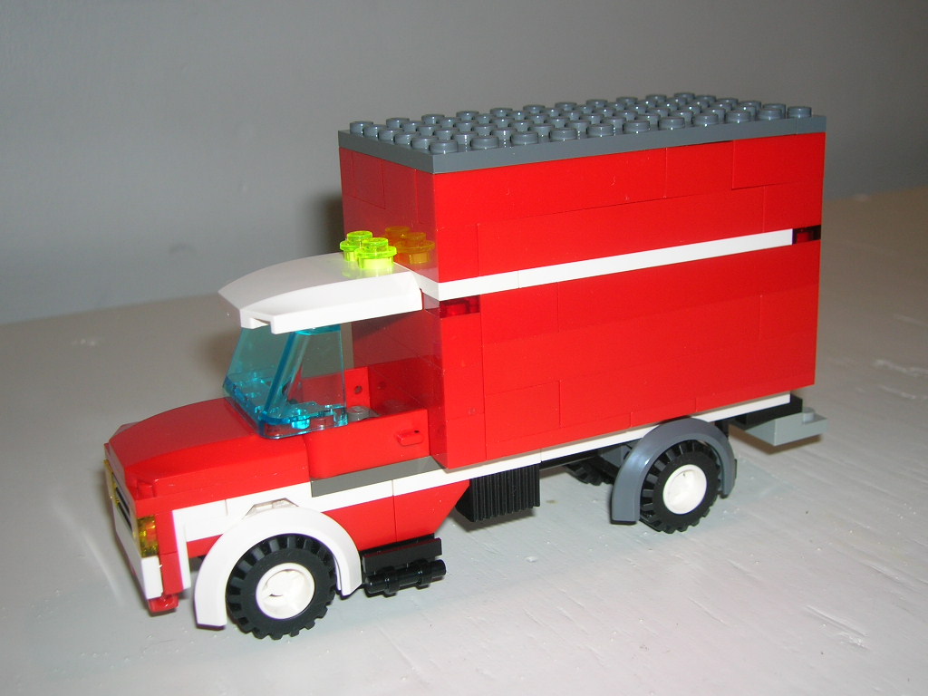 truck_red_cube2.jpg