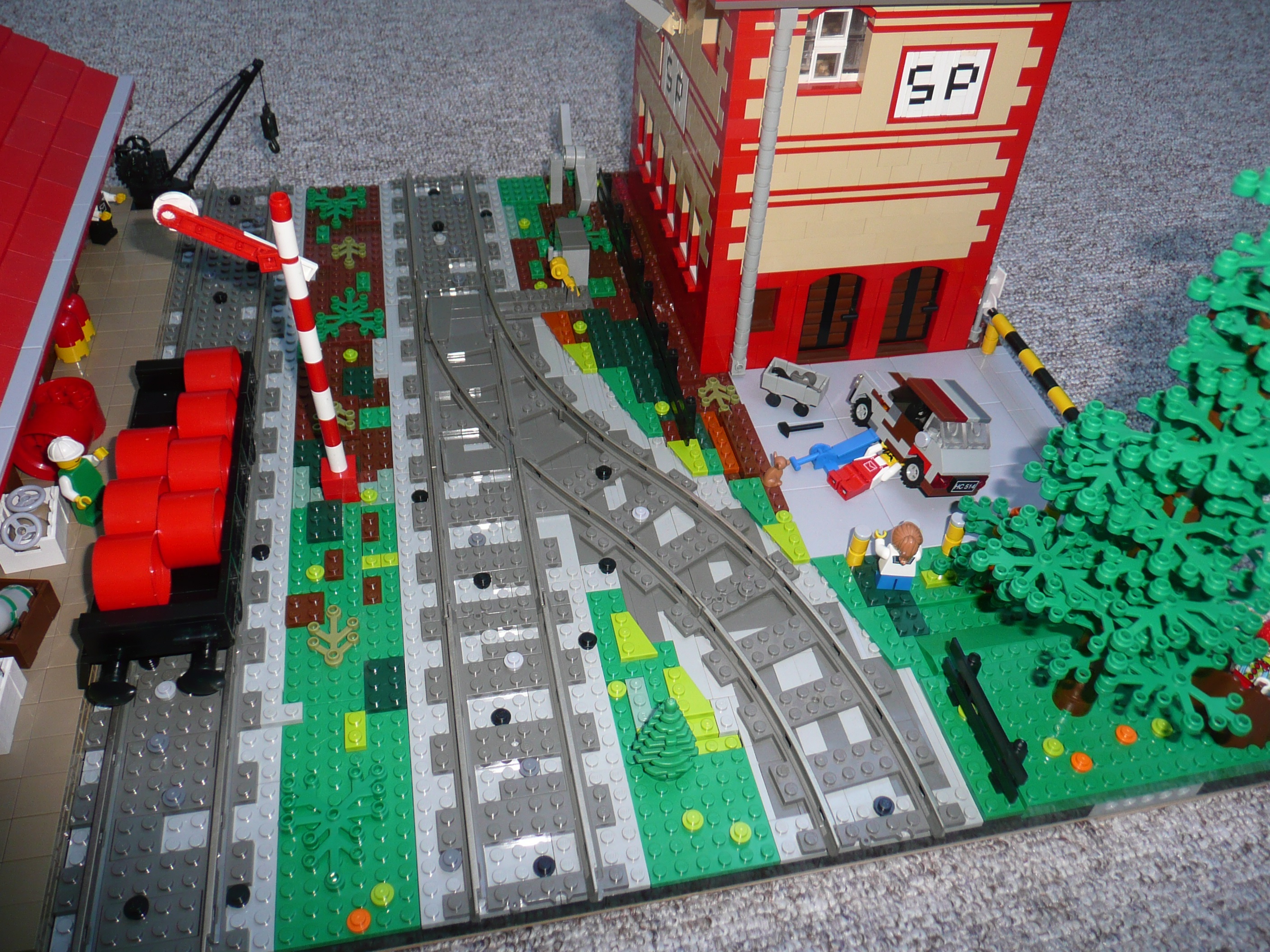 side1.jpg