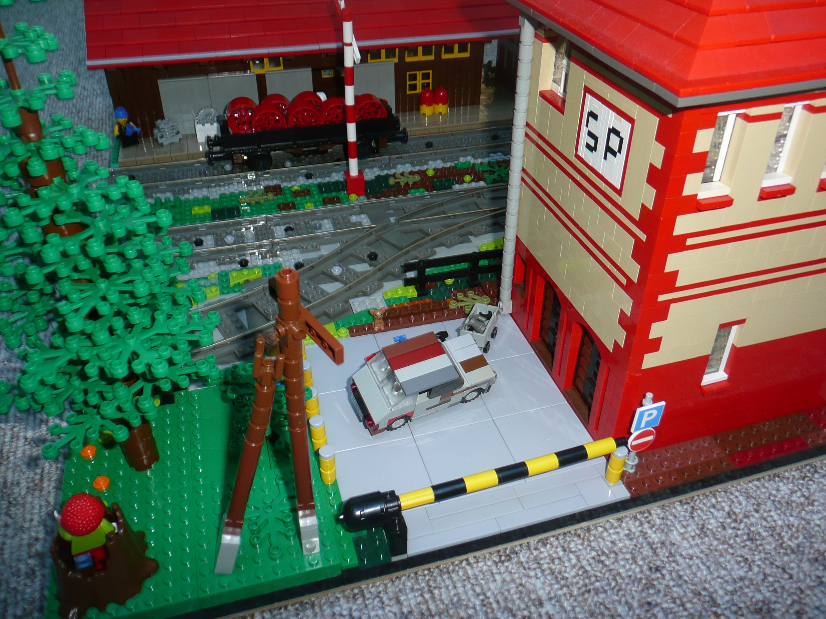 side3.jpg