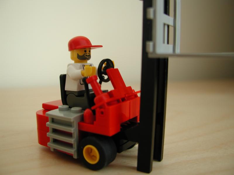 forklift2.jpg