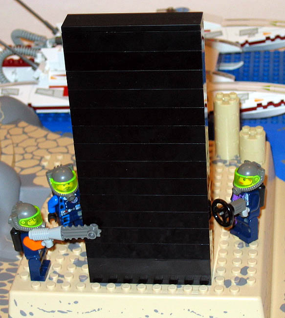 monolith16.jpg