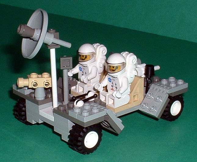 lunarrover06_portqtr.jpg