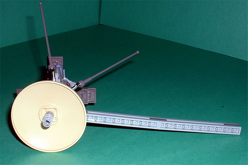 cassini04_fore.jpg
