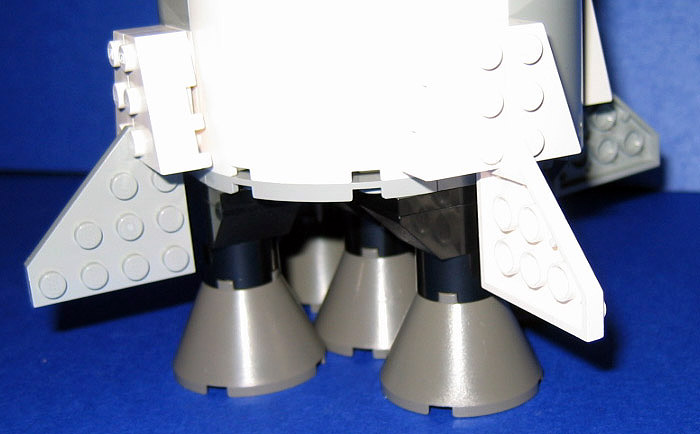 saturnv04_engines1.jpg