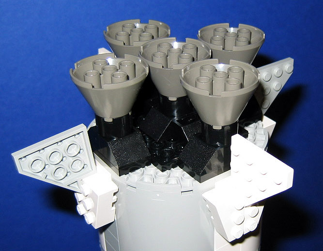 saturnv05_engines2.jpg
