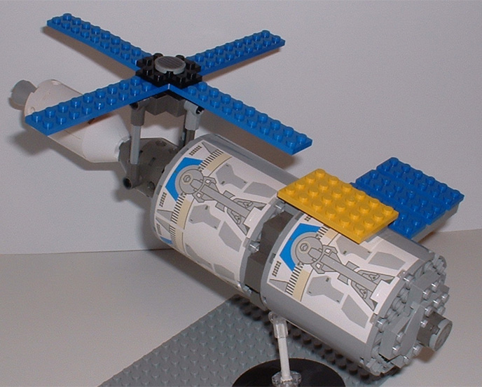 skylab06_portaftdocked.jpg