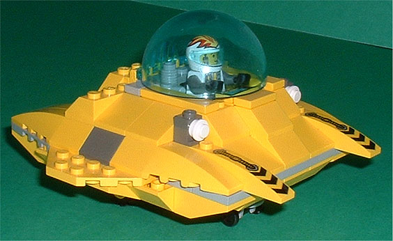 saucer01_starboardqtr.jpg