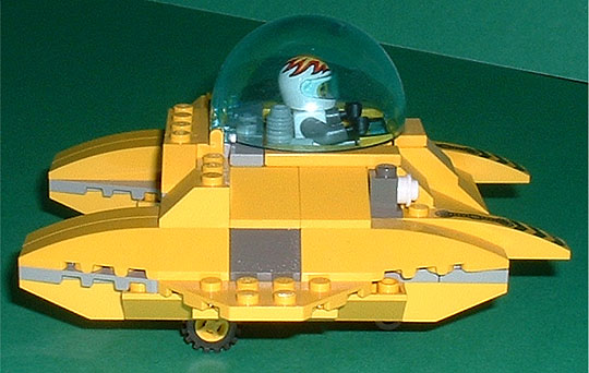 saucer02_starboard.jpg