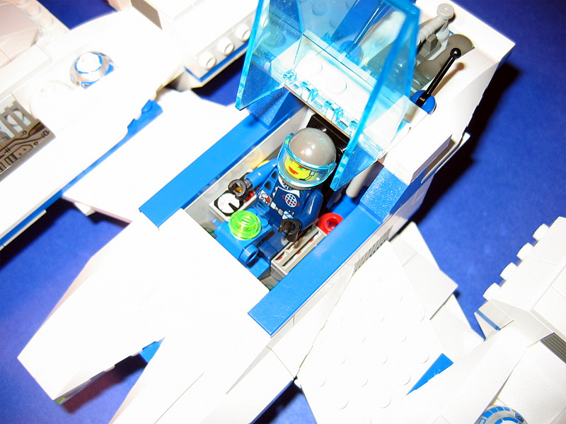 thunder13_cockpit.jpg