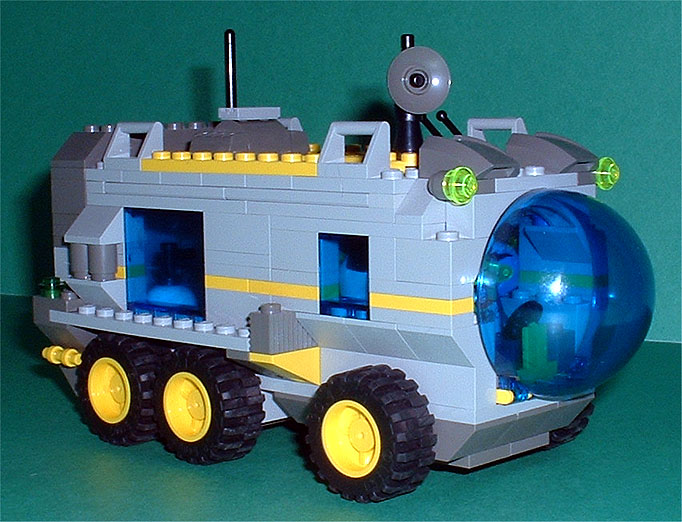 srsr01_starboardqtr.jpg