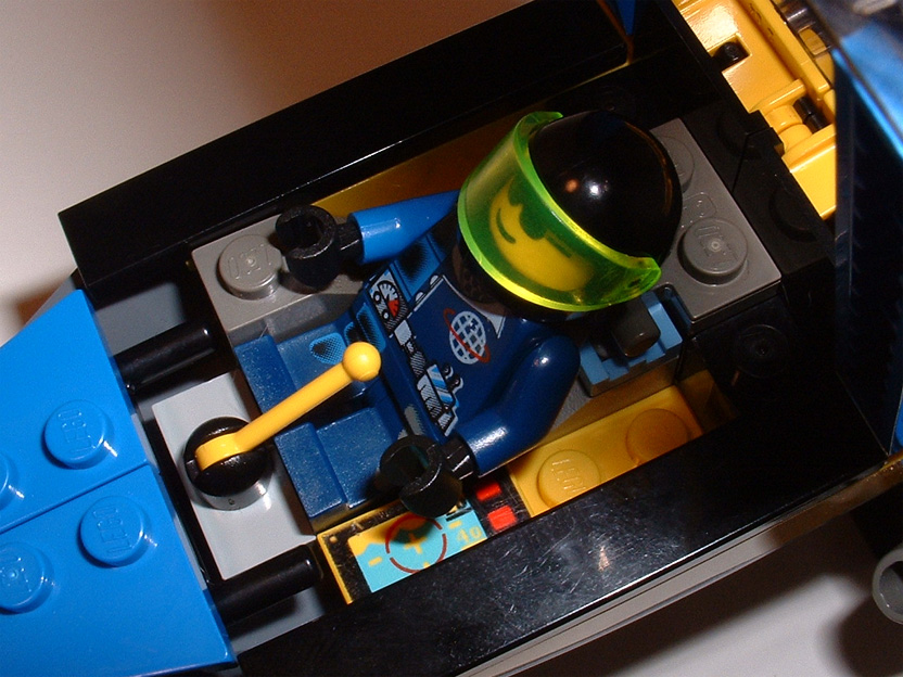 dasher20_cockpit.jpg