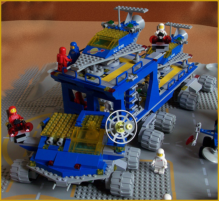 spaceshipsurftrans11feb2007px2comp.jpg