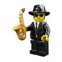 q_71002_saxaphon_player.jpg