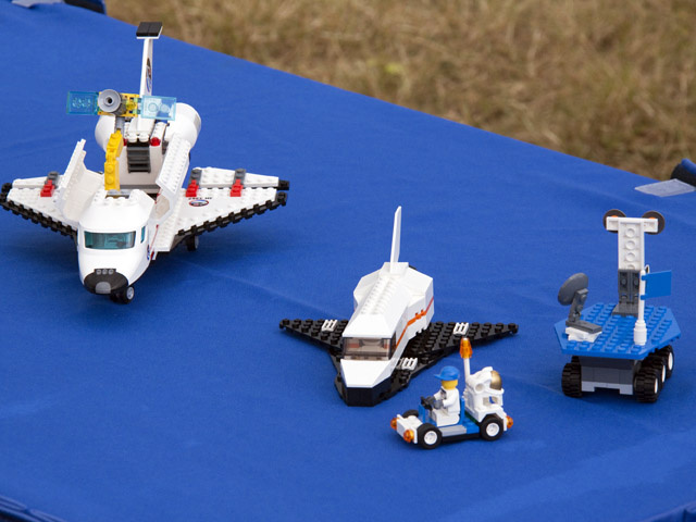 lego-shuttle-4_20101103114211_640_480.jpg