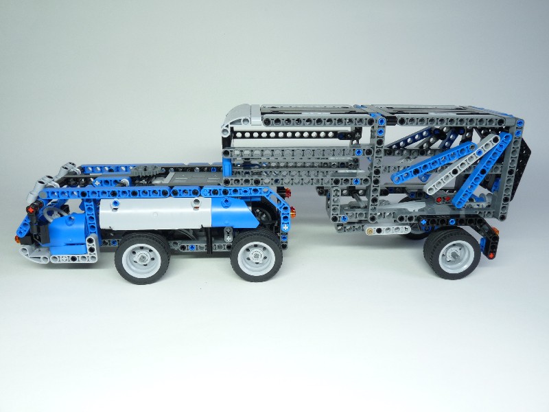 8052futuristic005.jpg