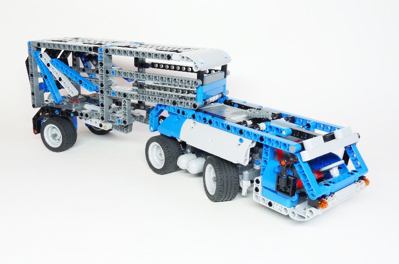 8052futuristic007.jpg