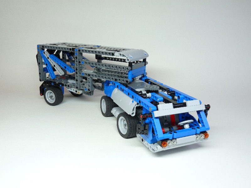8052futuristic008.jpg