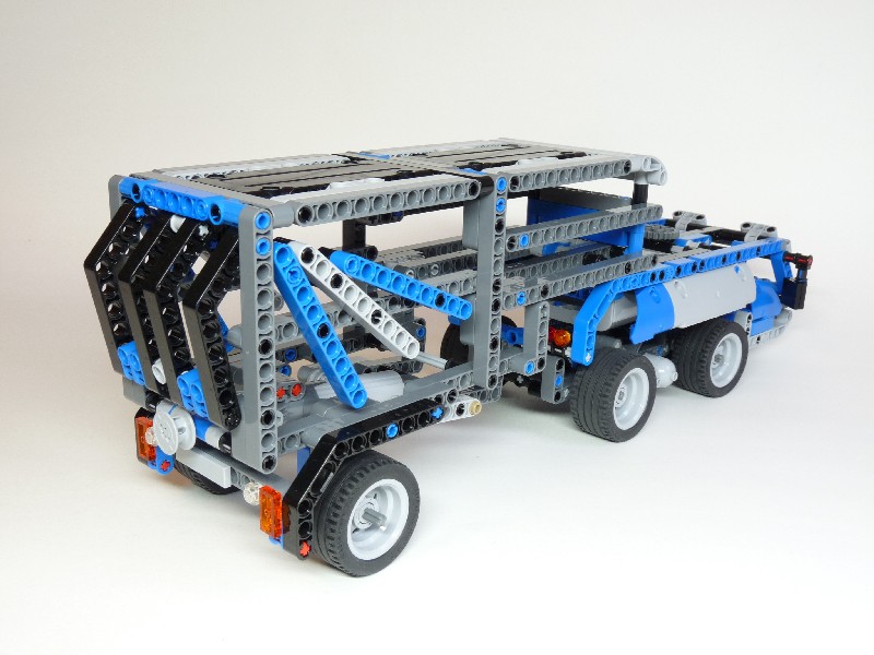 8052futuristic010.jpg