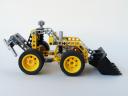 tractor05.jpg