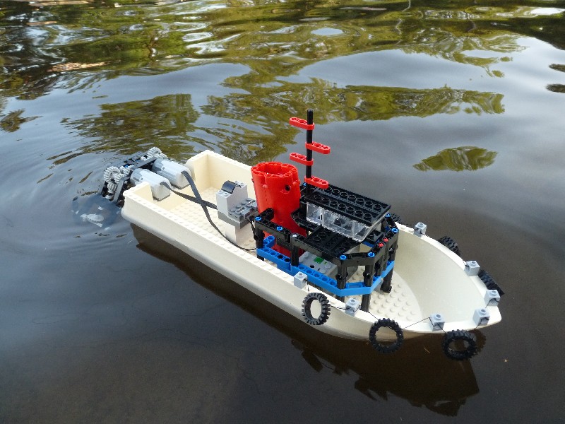 tugs001.jpg