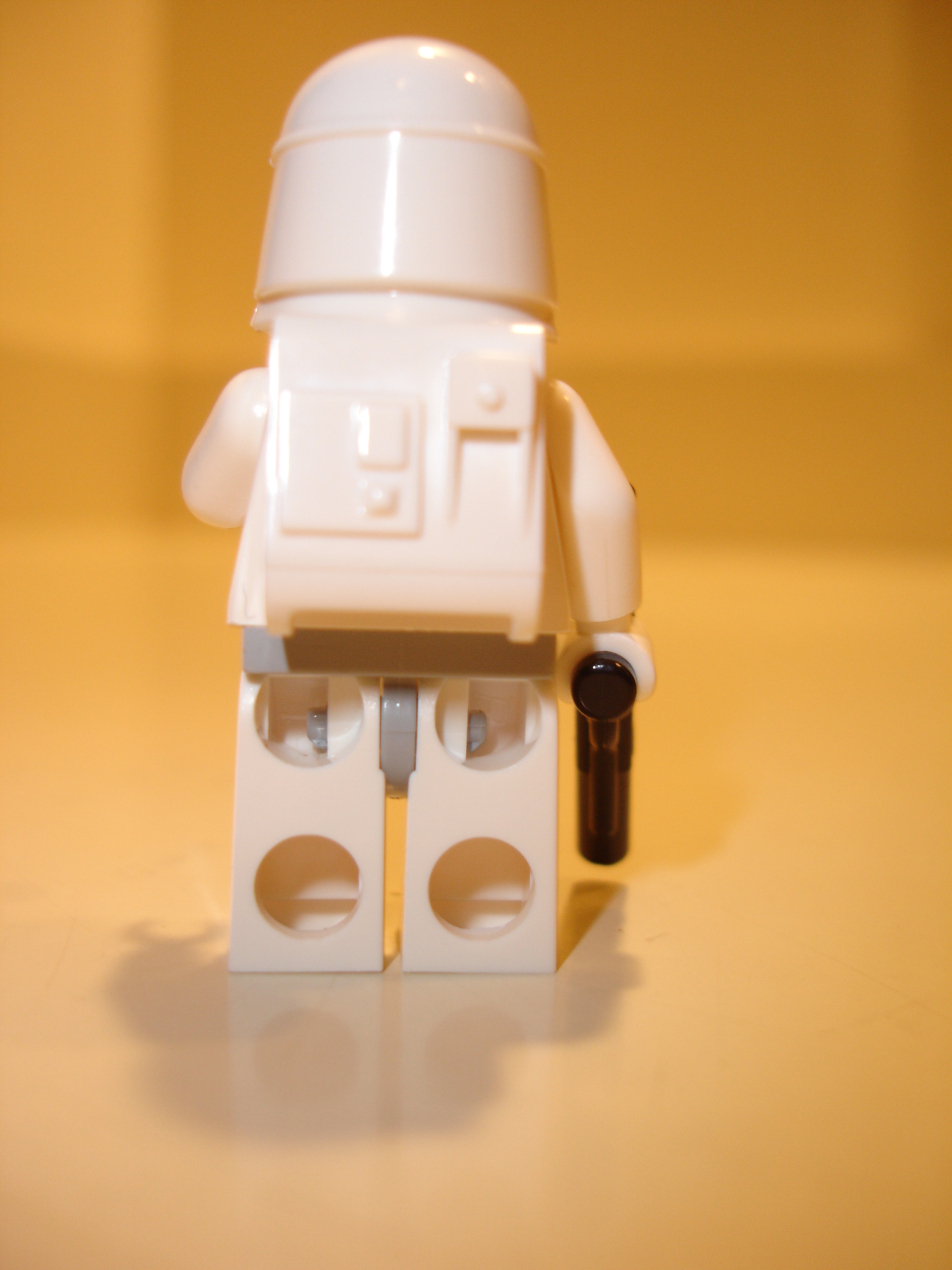 17._snowtrooper_back.jpg