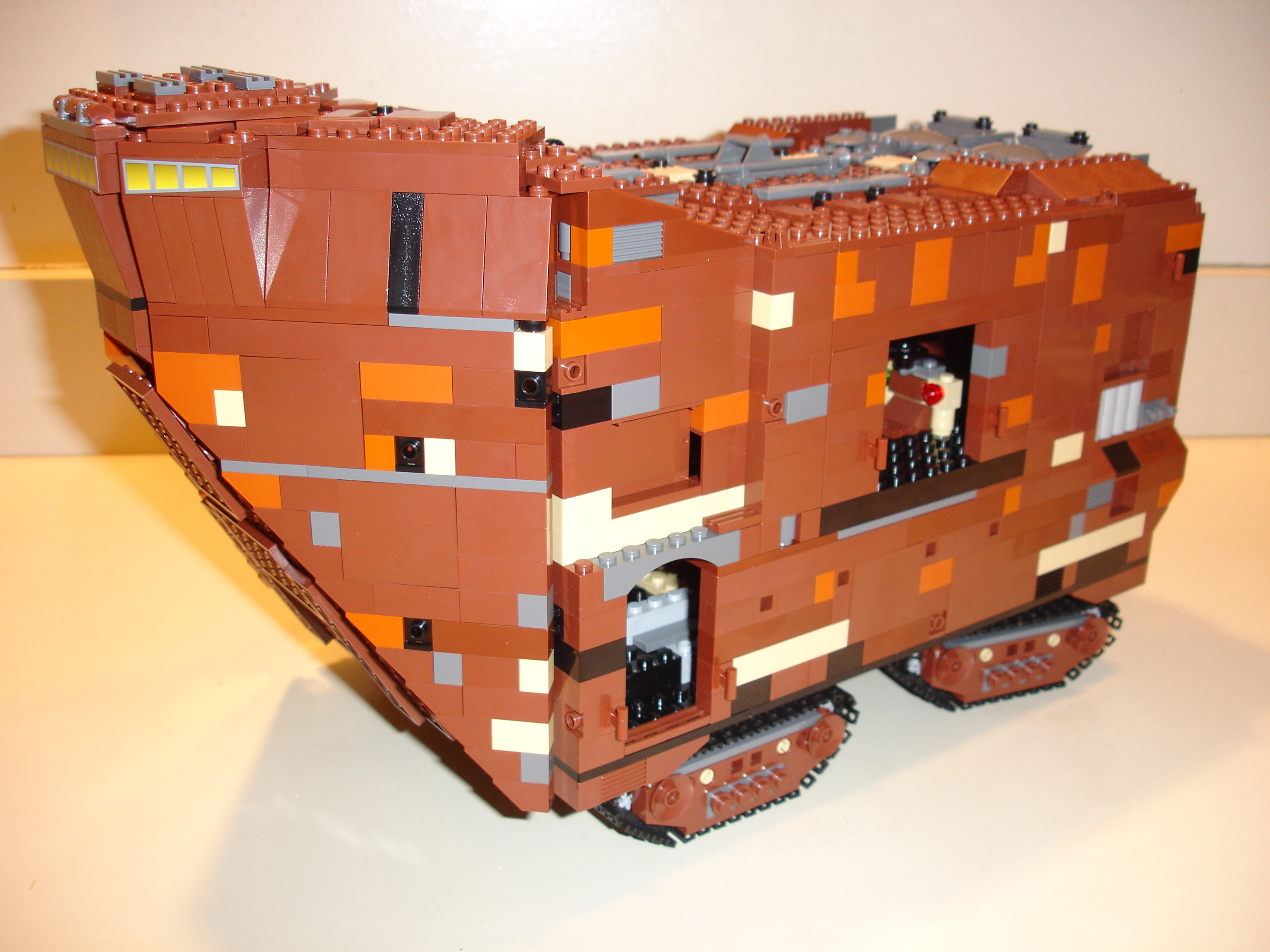 02._sandcrawler_bright.jpg