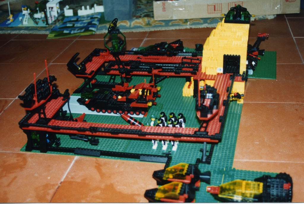 warbase03.jpg