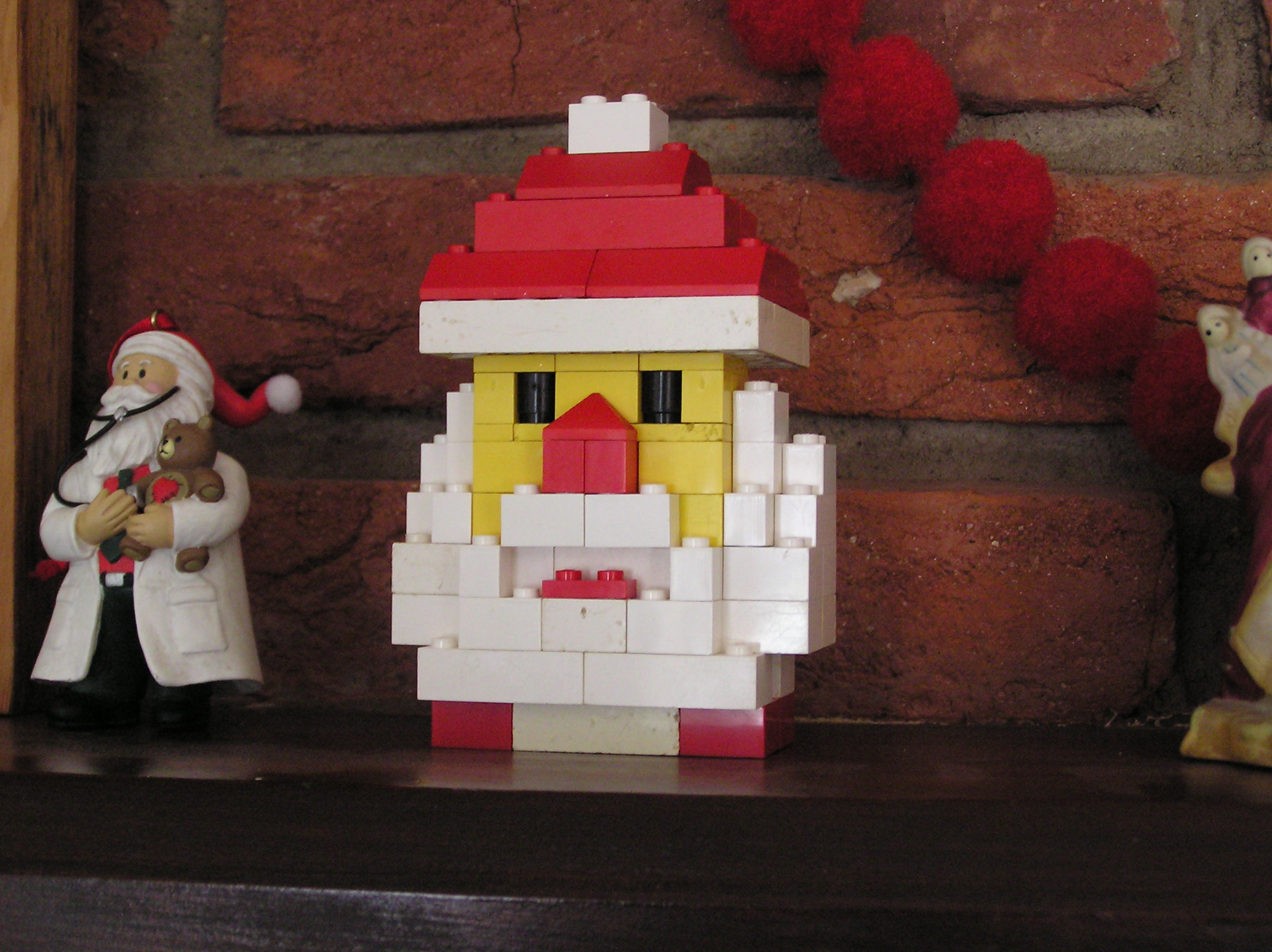 lego_santa_head.jpg