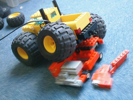 car_crushing_3.jpg
