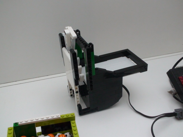 scissor2.jpg