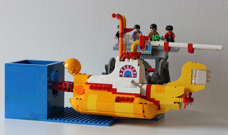 1submarine_versions1_full.jpg