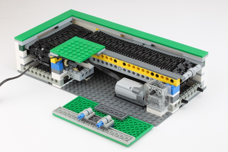 4_corner_motorised_3.jpg