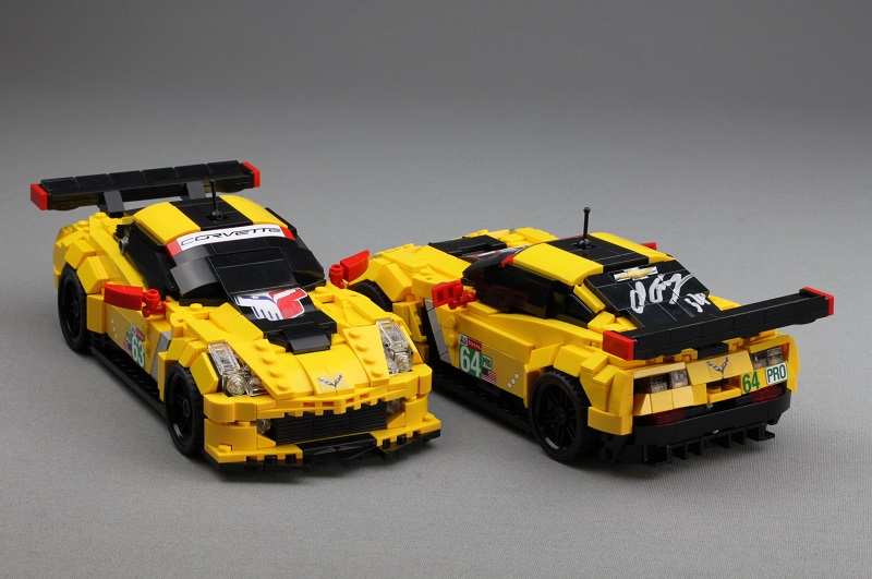 2corvettes2.jpg