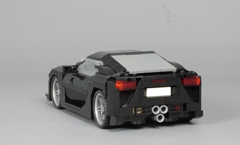 9prototype1_rear_800.jpg