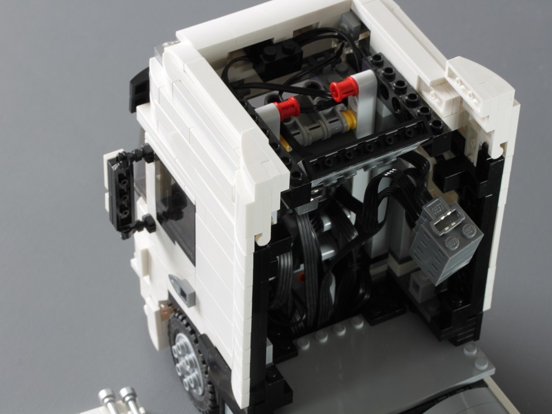 4white_version_electronics.jpg