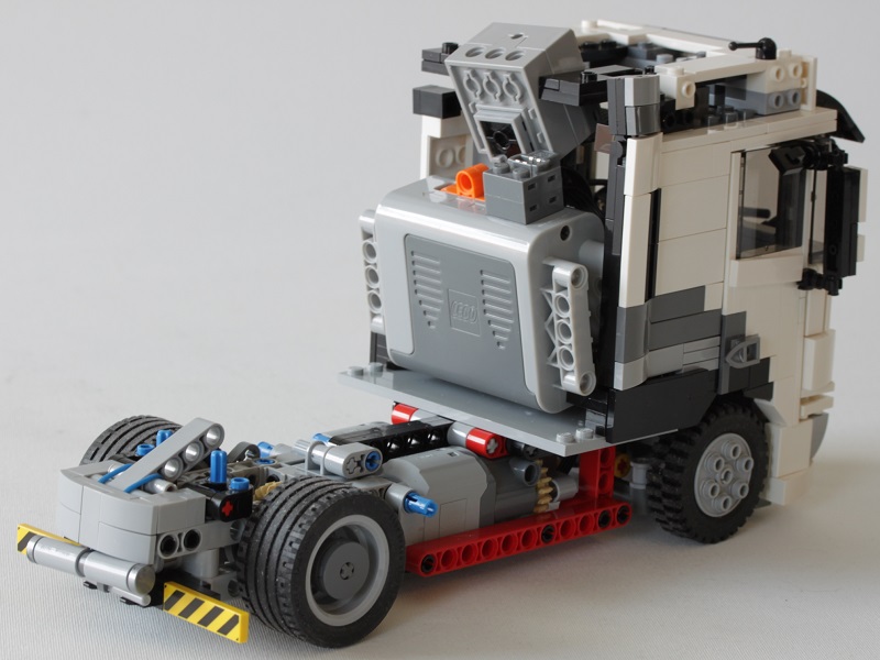 5building1_dual_motors.jpg
