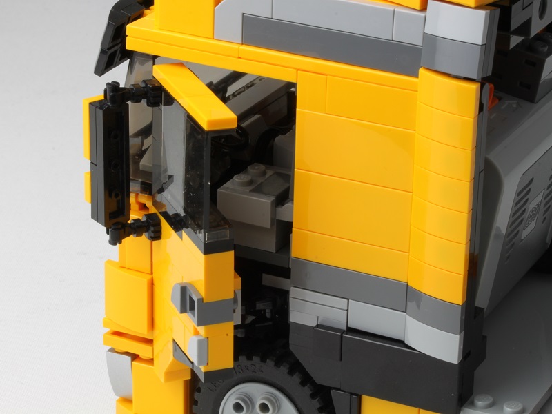 0989_updated_daf_door.jpg