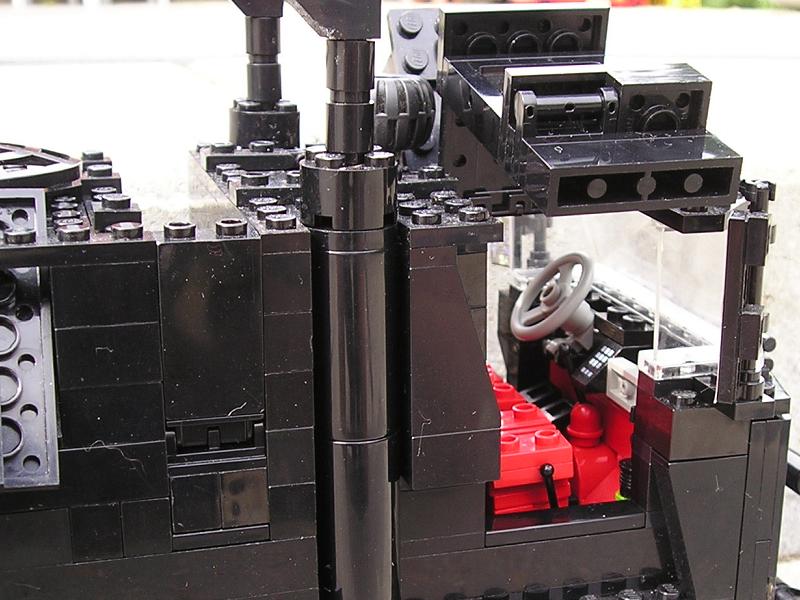 8interior.jpg