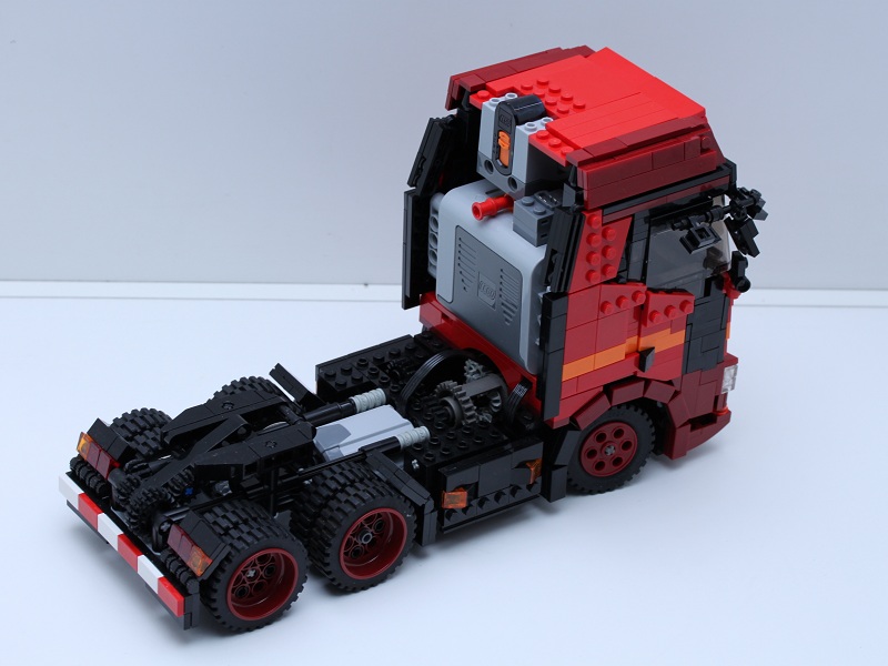 2rear.jpg